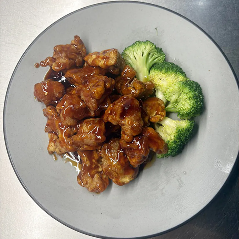 General Tso's Chicken at W4 Noodle House, Chinese Restaurant in New York